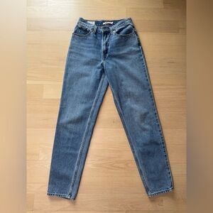 Levi’s Premium 80s Mom Jeans High Rise Vintage Wash Size 25 NWOT